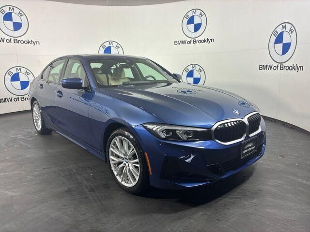 2023 BMW 3 Series 330i xDrive — photo 1 of 13