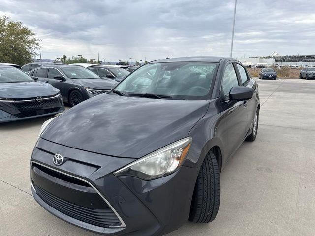2018 Toyota Yaris iA Base — photo 1 of 56