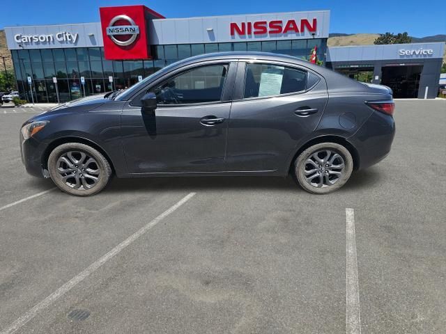 2019 Toyota Yaris Sedan LE — photo 1 of 11