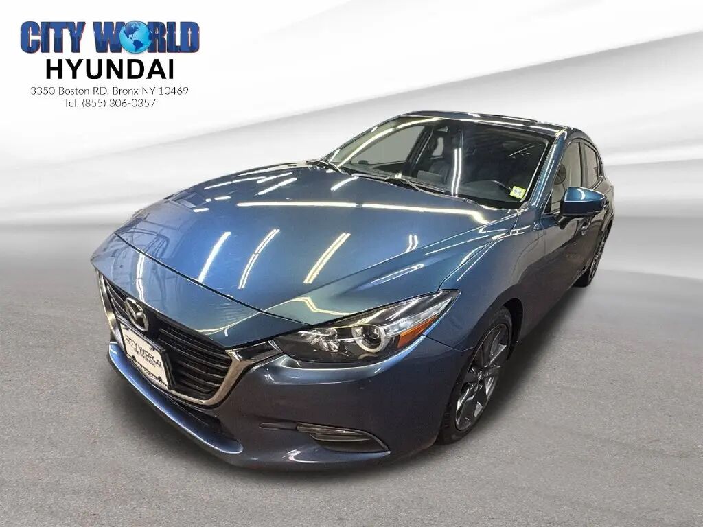 2018 Mazda Mazda3 Touring — photo 1 of 13