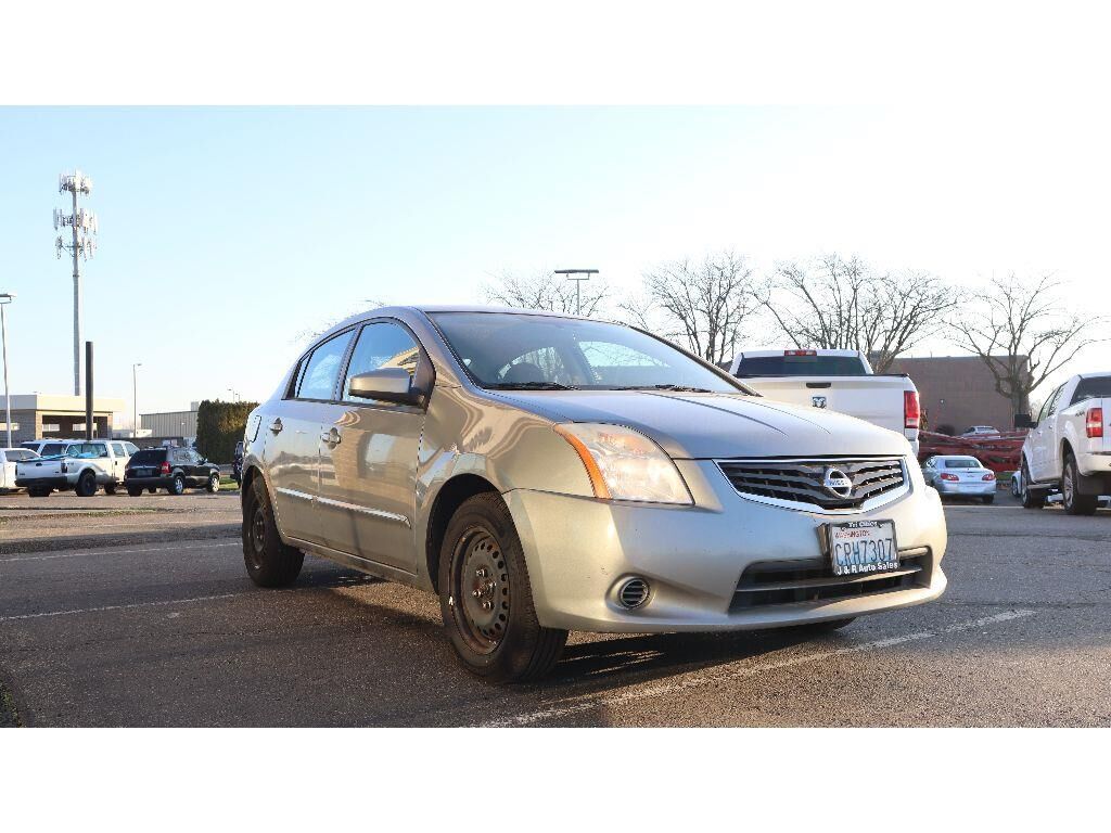 2012 Nissan Sentra 2.0 S — photo 1 of 43