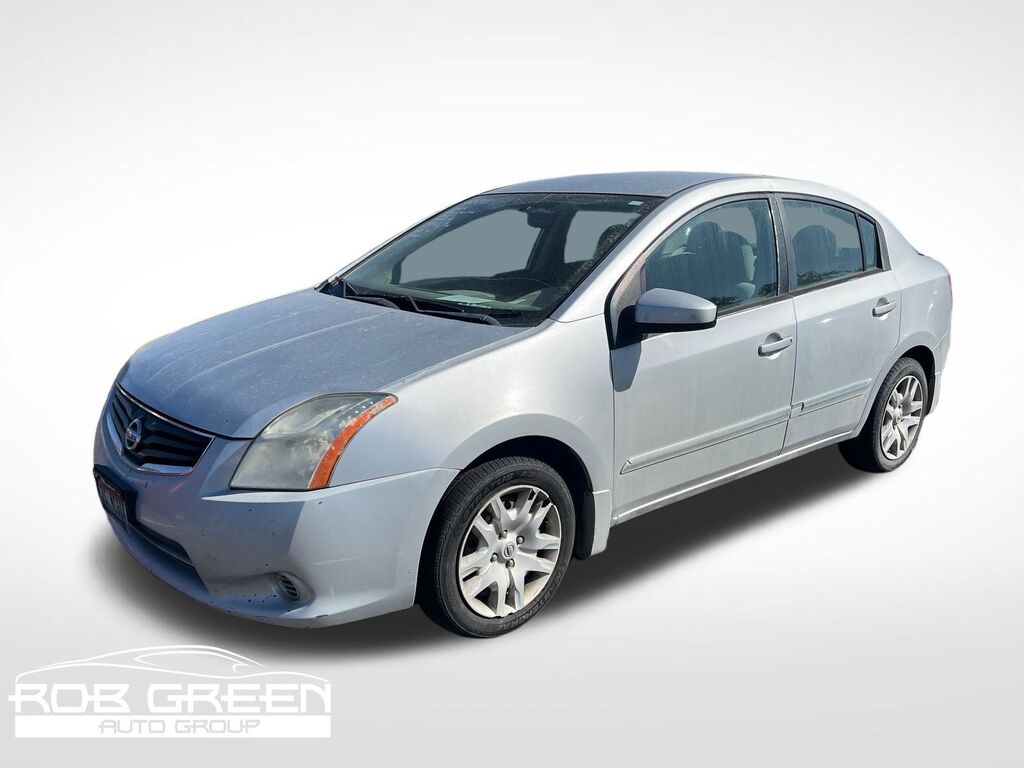 2012 Nissan Sentra 2.0 S — photo 1 of 2