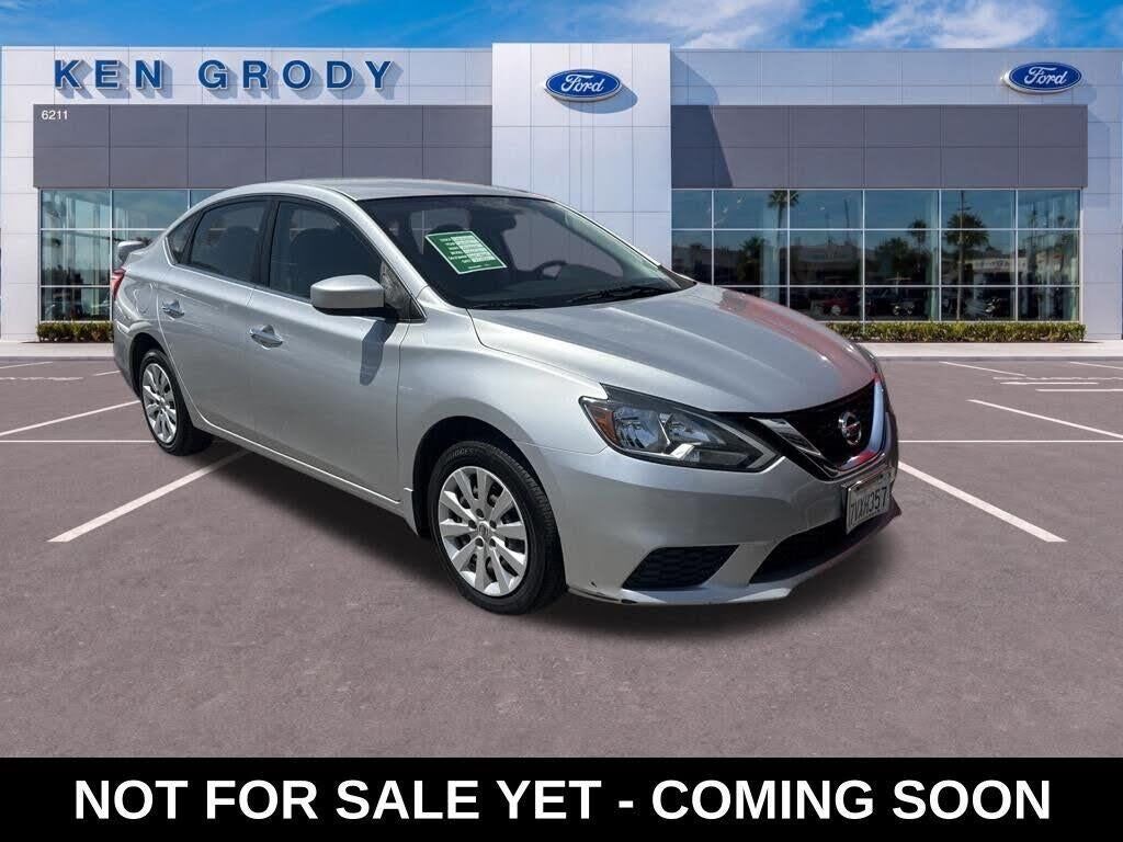 2016 Nissan Sentra S — photo 1 of 1