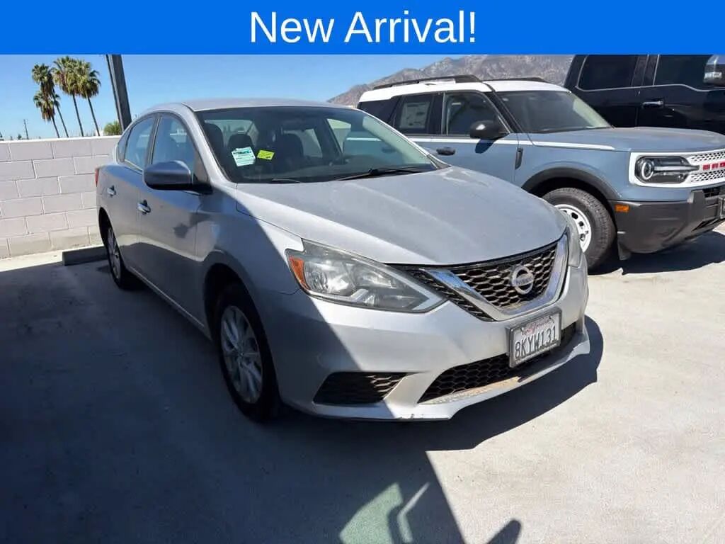 2019 Nissan Sentra S — photo 1 of 12