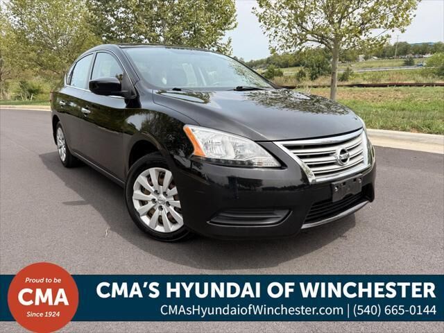 2015 Nissan Sentra S — photo 1 of 13