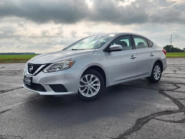 2019 Nissan Sentra S — photo 1 of 13