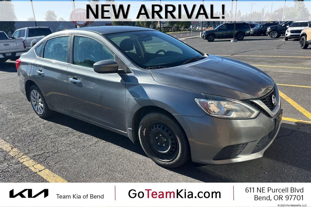 2019 Nissan Sentra S — photo 1 of 3