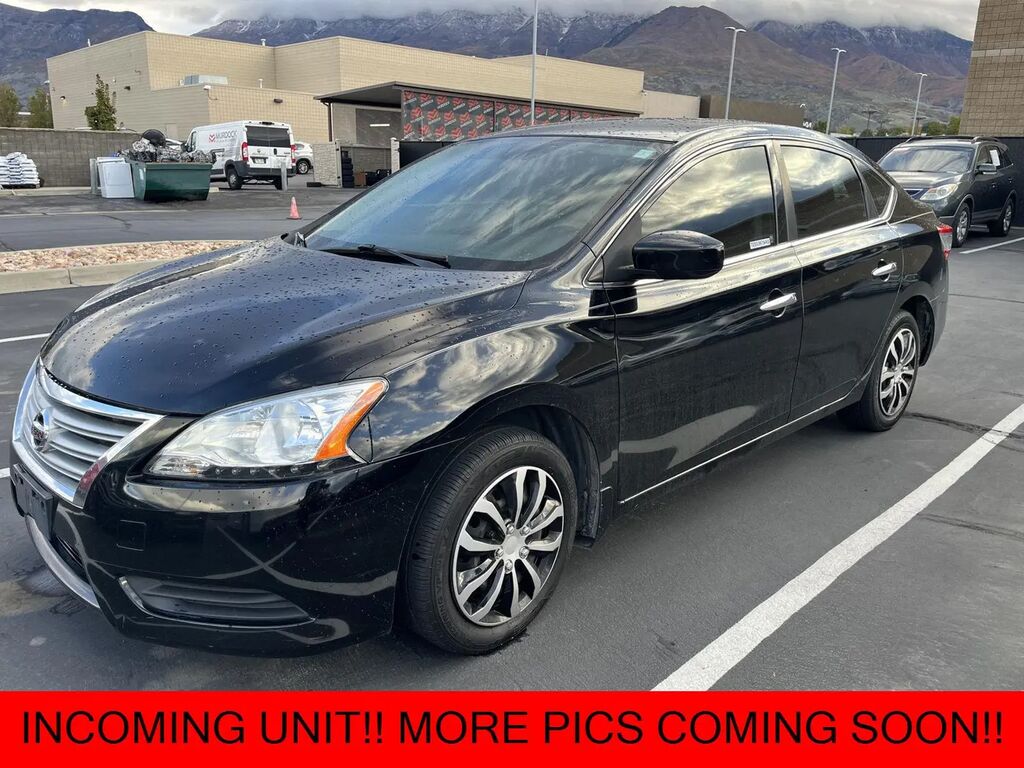 2015 Nissan Sentra S — photo 1 of 7