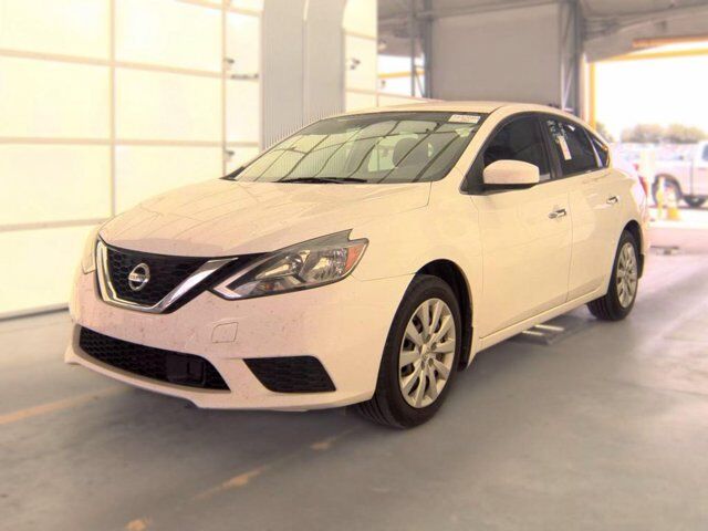 2018 Nissan Sentra S — photo 1 of 1