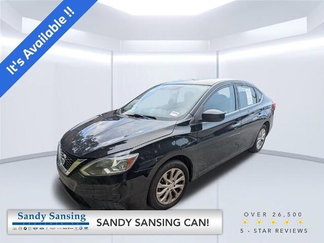 2019 Nissan Sentra S — photo 1 of 26