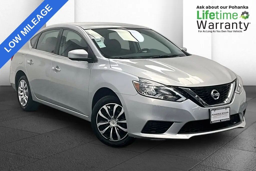 2018 Nissan Sentra S — photo 1 of 13