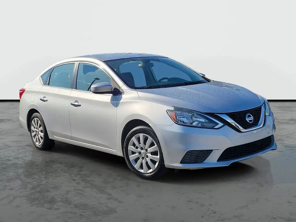 2016 Nissan Sentra S — photo 1 of 25