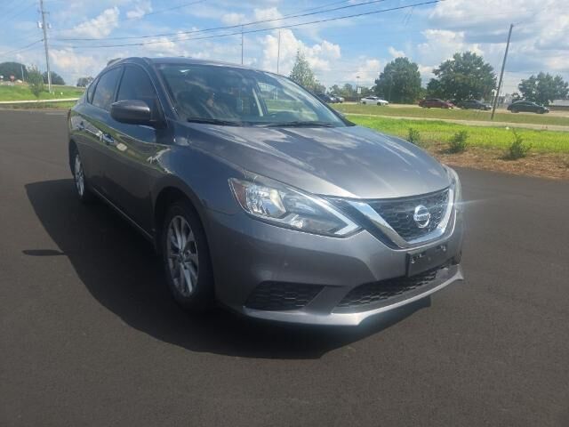 2018 Nissan Sentra S — photo 1 of 13
