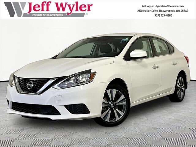 2019 Nissan Sentra SV — photo 1 of 13