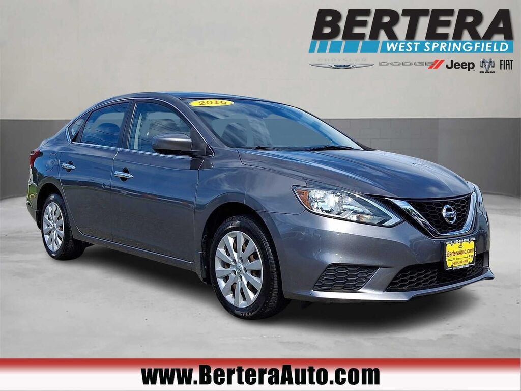 2016 Nissan Sentra S — photo 1 of 26