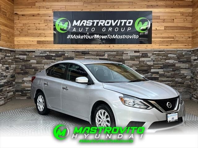 2018 Nissan Sentra SV — photo 1 of 13