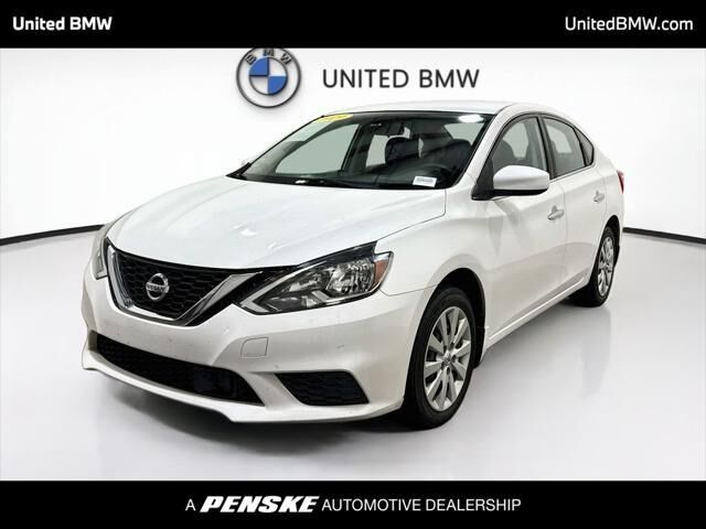 2019 Nissan Sentra S — photo 1 of 13
