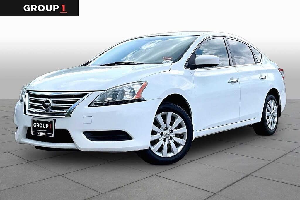 2015 Nissan Sentra S — photo 1 of 1