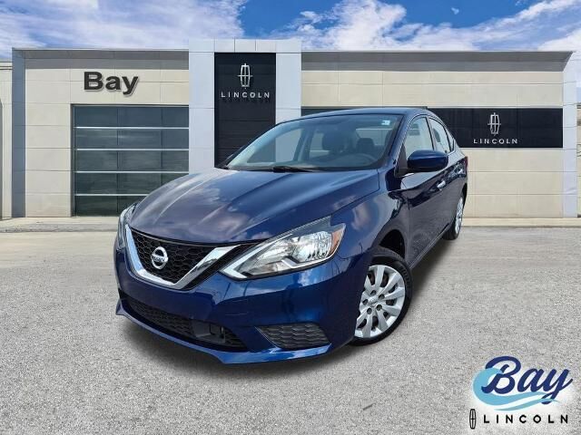 2019 Nissan Sentra S — photo 1 of 13