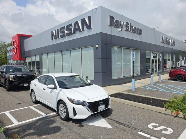 2024 Nissan Sentra S — photo 1 of 39