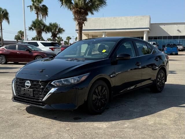 2025 Nissan Sentra S — photo 1 of 26