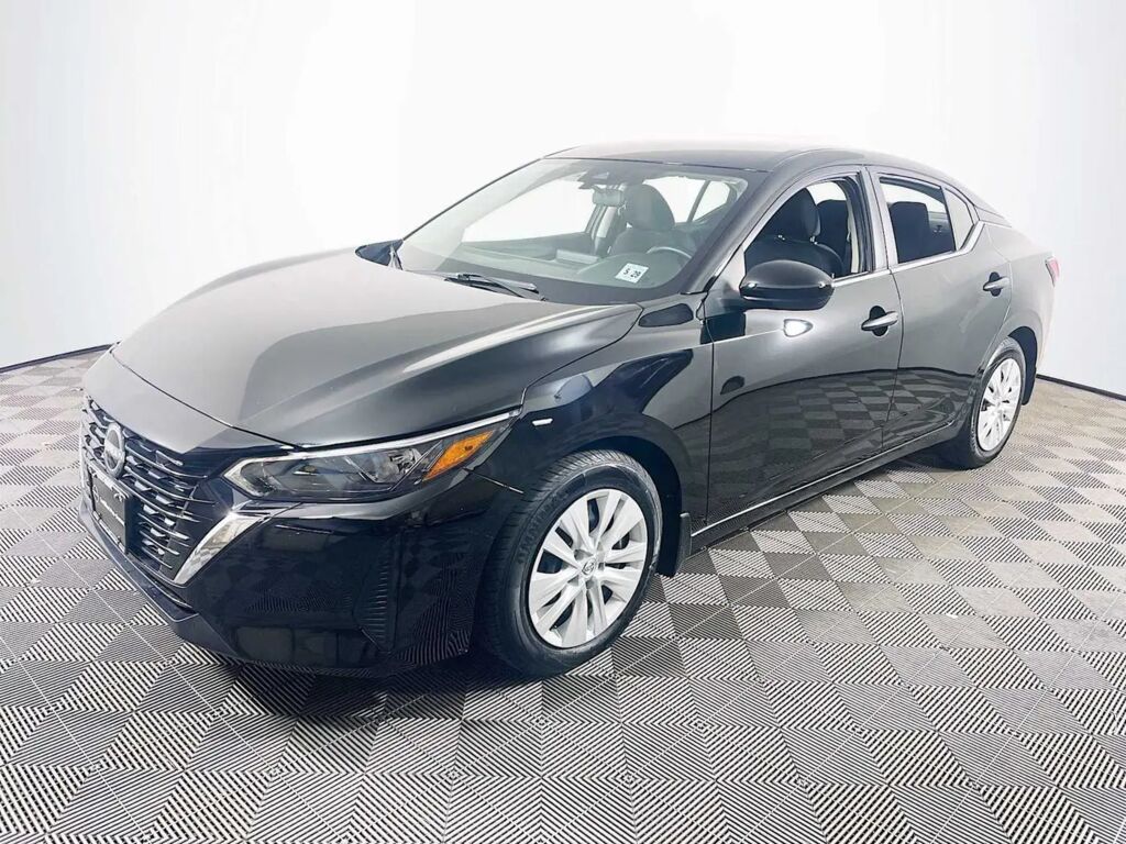 2024 Nissan Sentra S — photo 1 of 9