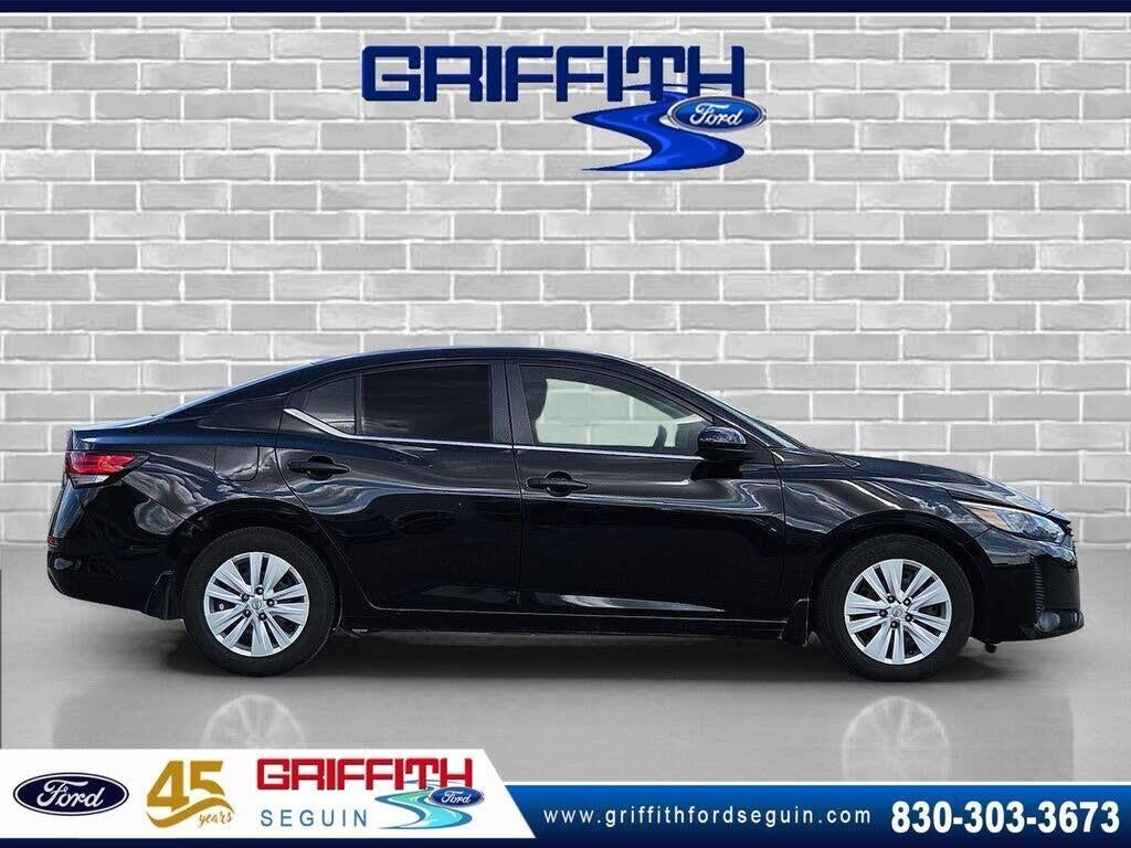 2024 Nissan Sentra S — photo 1 of 1