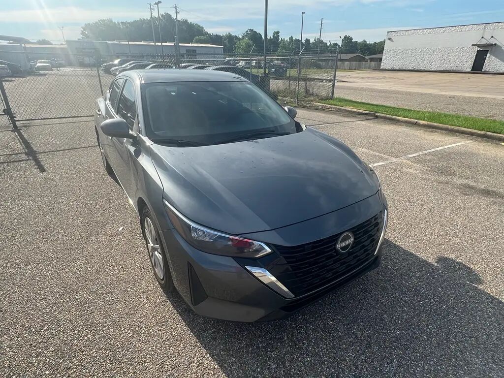 2025 Nissan Sentra S — photo 1 of 45