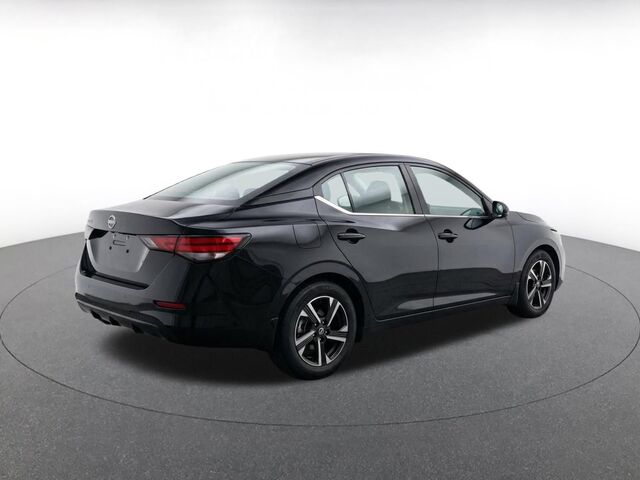 2025 Nissan Sentra SV — photo 1 of 4