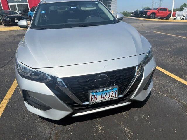 2021 Nissan Sentra SV — photo 1 of 13