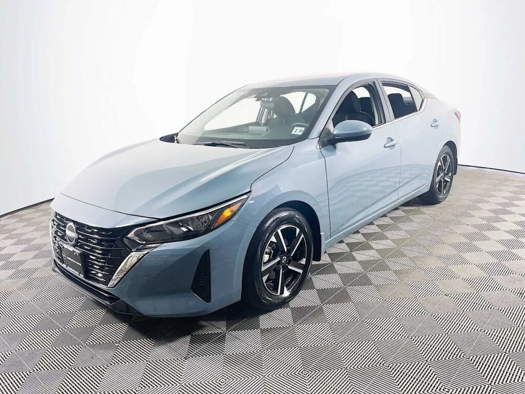 2025 Nissan Sentra SV — photo 1 of 13