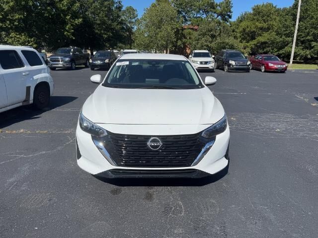 2024 Nissan Sentra SV — photo 1 of 10