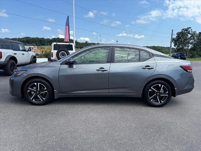 2025 Nissan Sentra SV — photo 1 of 13