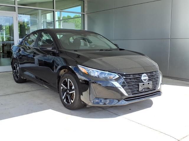 2025 Nissan Sentra SV — photo 1 of 13