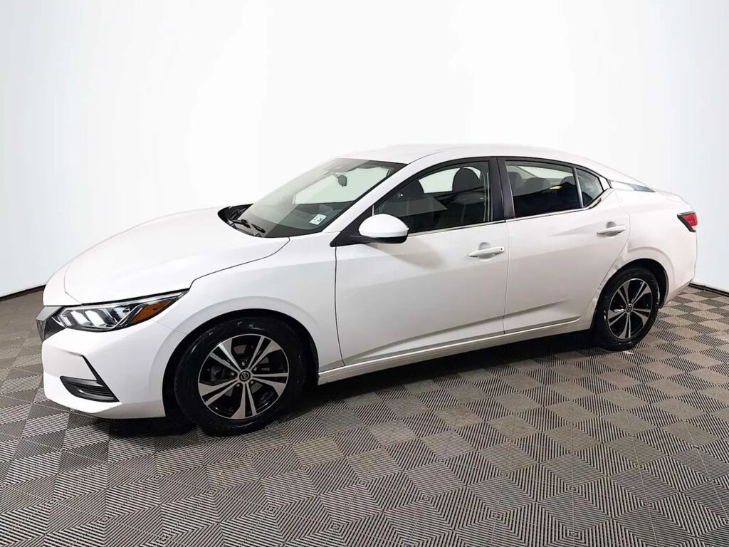 2022 Nissan Sentra SV — photo 1 of 13