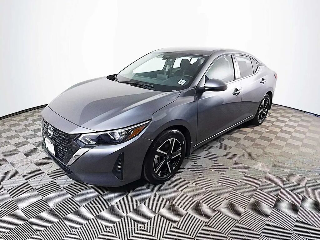 2025 Nissan Sentra SV — photo 1 of 13
