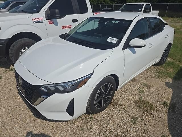 2024 Nissan Sentra SV — photo 1 of 4