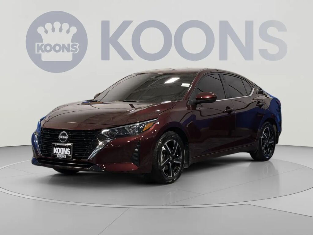 2025 Nissan Sentra SV — photo 1 of 13