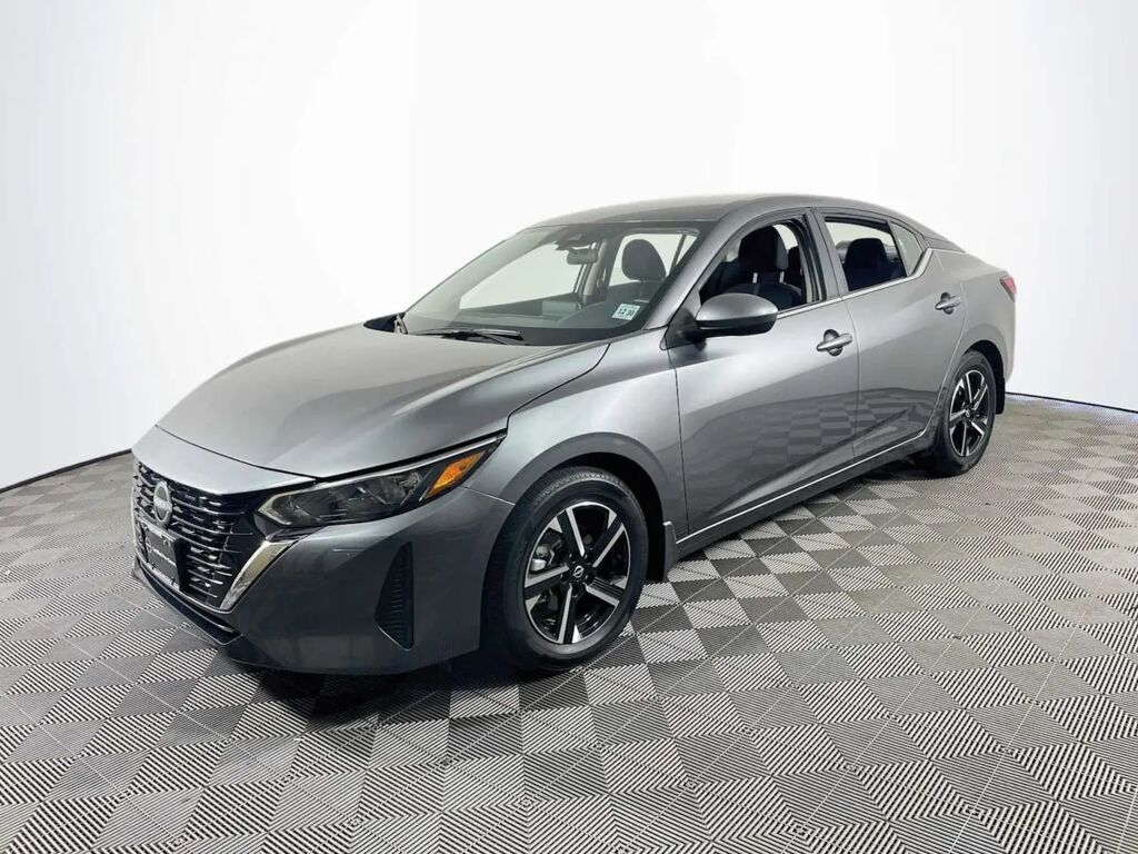 2025 Nissan Sentra SV — photo 1 of 13