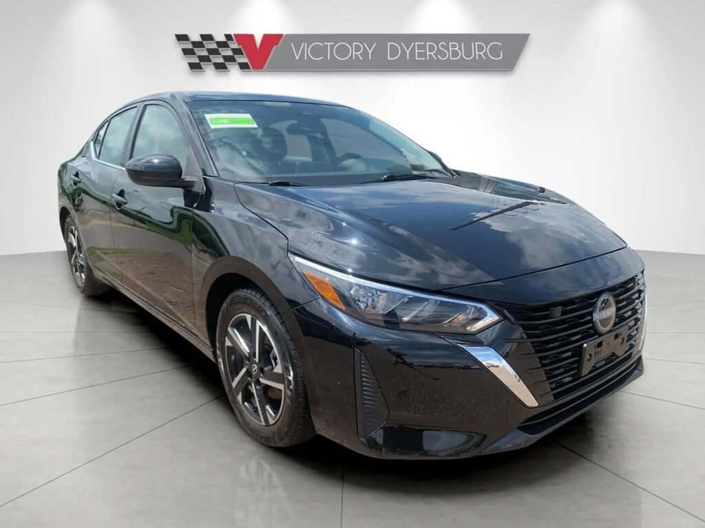 2025 Nissan Sentra SV — photo 1 of 12