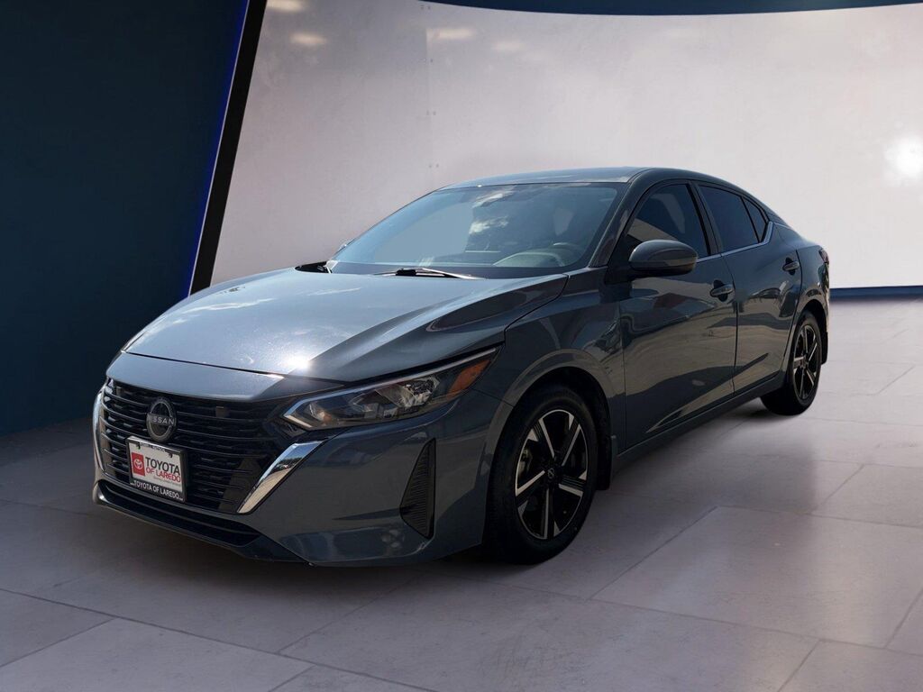 2025 Nissan Sentra SV — photo 1 of 13