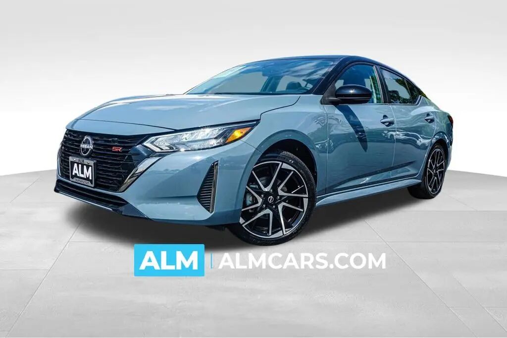 2024 Nissan Sentra SR — photo 1 of 11