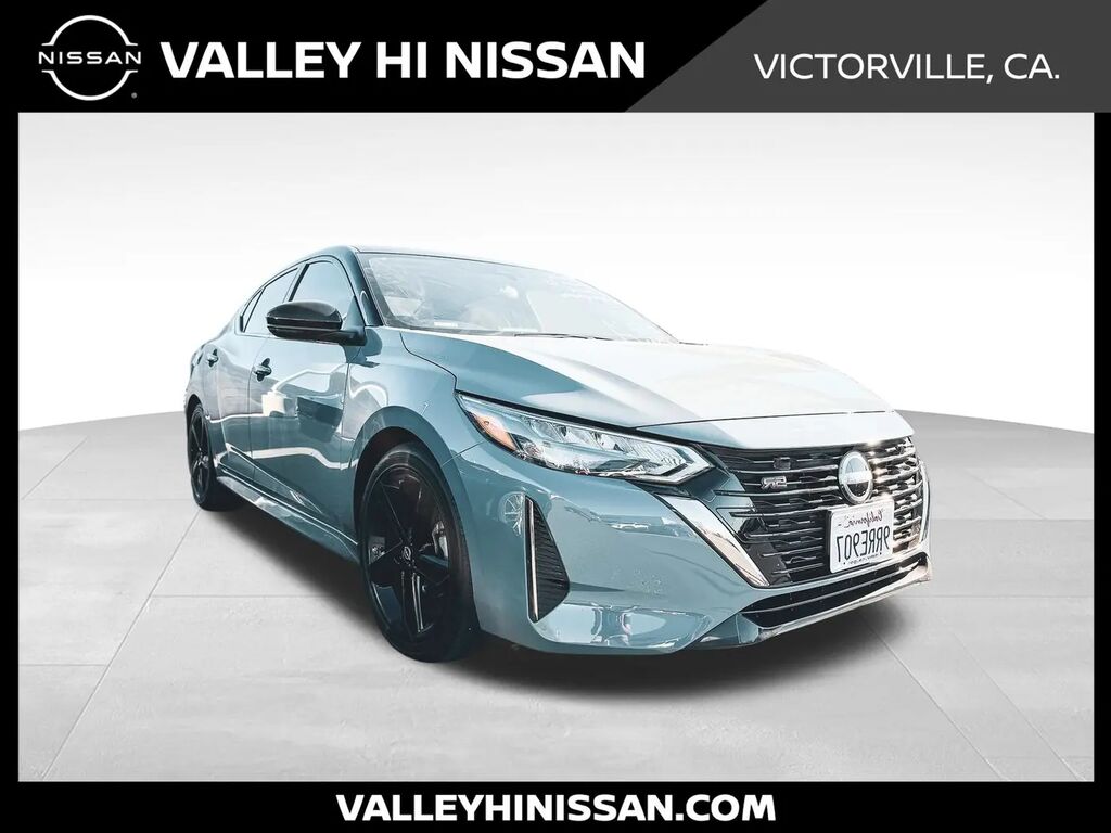 2025 Nissan Sentra SR — photo 1 of 14