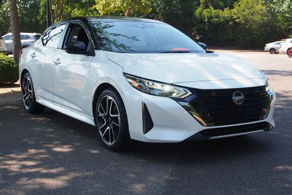 2024 Nissan Sentra SR — photo 1 of 13
