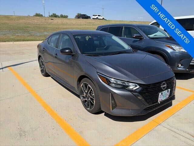 2025 Nissan Sentra SR — photo 1 of 26