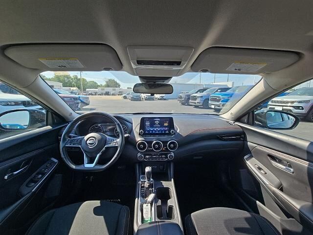 2024 Nissan Sentra SR — photo 1 of 24