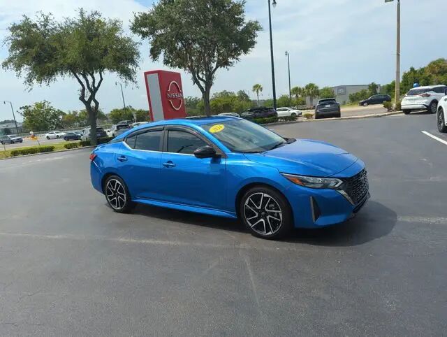 2024 Nissan Sentra SR — photo 1 of 10