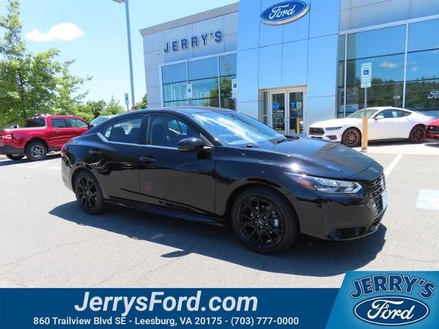 2025 Nissan Sentra SR — photo 1 of 26