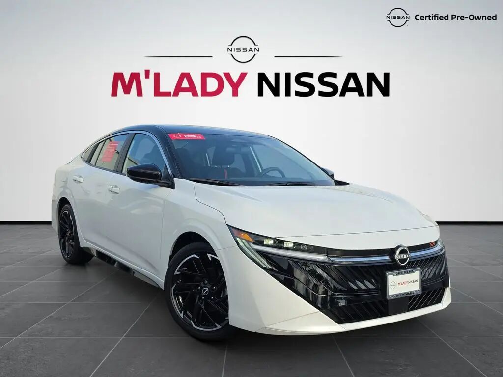 2026 Nissan Sentra SR — photo 1 of 13