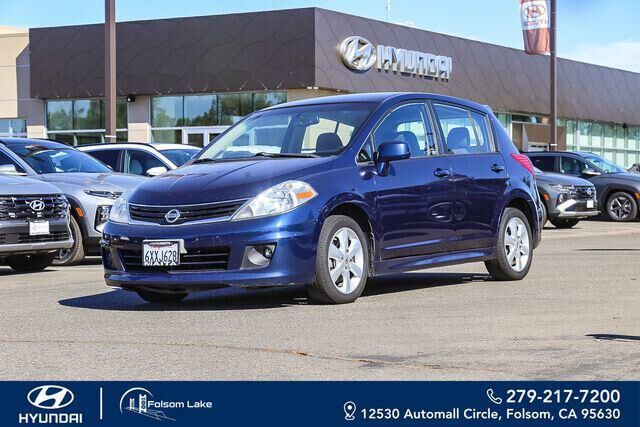 2012 Nissan Versa 1.8 SL